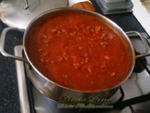 salsa tomates triturado